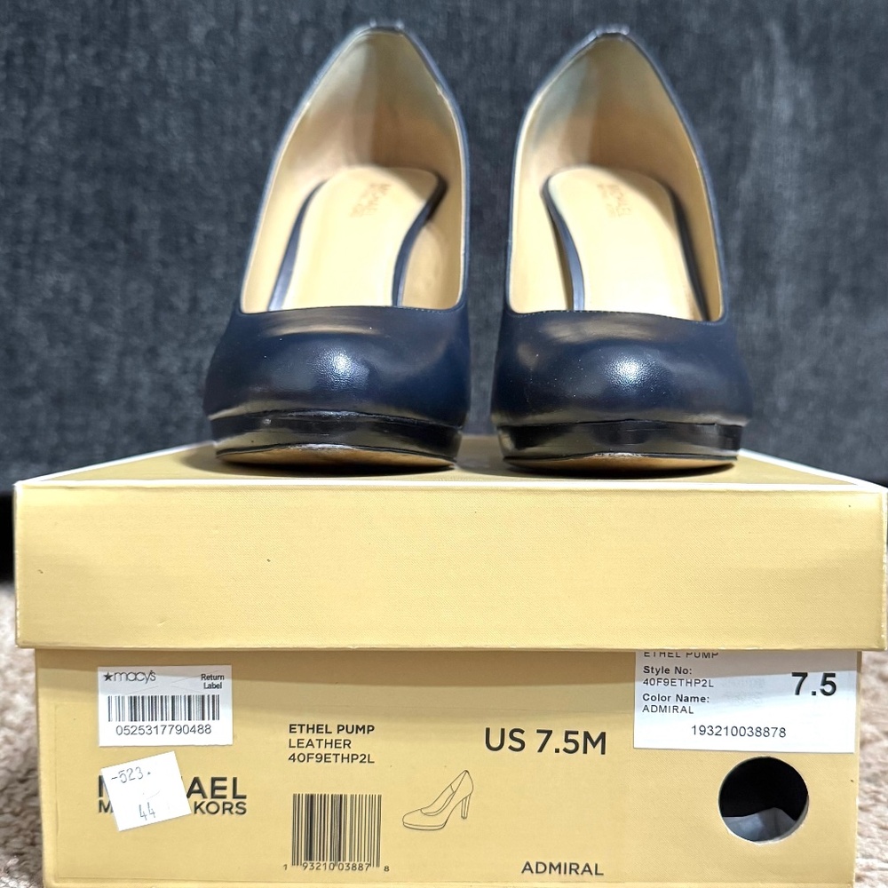 MICHAEL Michael Kors ETHEL Leather Platform Pump - 7.5